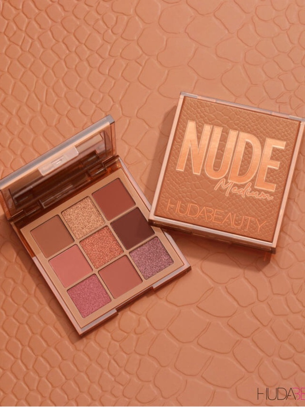 HUDA BEAUTY Nude Eyeshadow Palette Light & Medium Buddle - Pink & Brown Tones - Picture 3 of 8